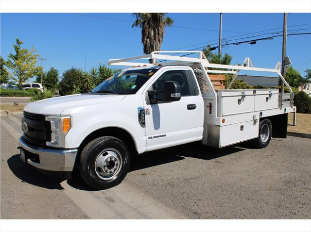 2017 Ford F-350 XL Cab  Chassis 4D
