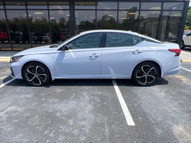 2025 Nissan Altima SR FWD