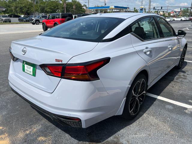 2025 Nissan Altima SR FWD