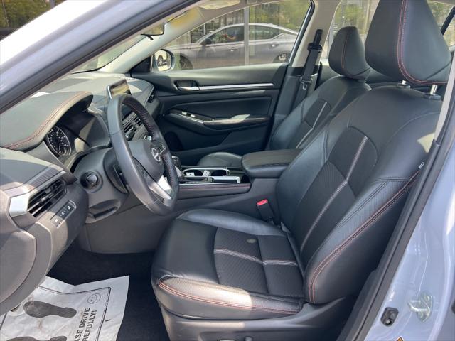 2025 Nissan Altima SR FWD