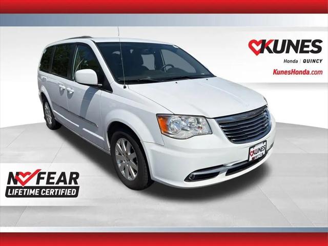 2016 Chrysler Town & Country Touring for sale in Quincy, IL