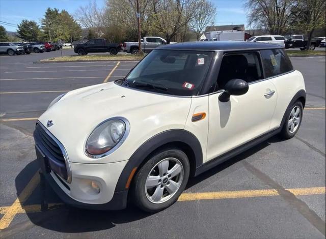 2017 MINI Hardtop Cooper for sale in Brentwood, NH