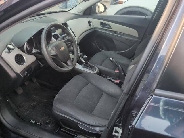 2015 Chevrolet Cruze LS Manual