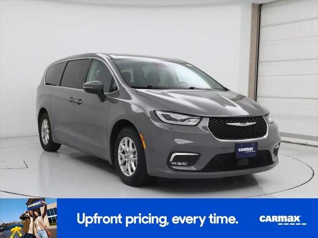 2023 Chrysler Pacifica Touring L for sale in Austin, TX