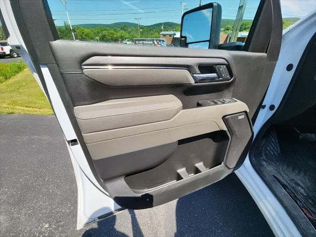 2025 Chevrolet Silverado 2500HD 4WD Crew Cab Standard Bed ZR2