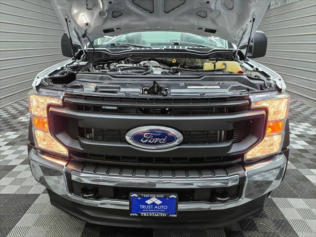 2021 Ford F-550 XL 169''WB DRW Regular Cab Service Body w/Contractor Rack