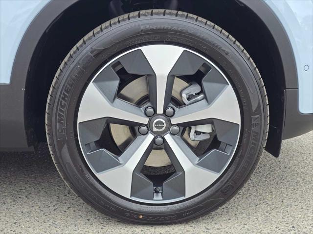 2026 Volvo XC40 Plus, B5 AWD Gas (mild hybrid), Dark