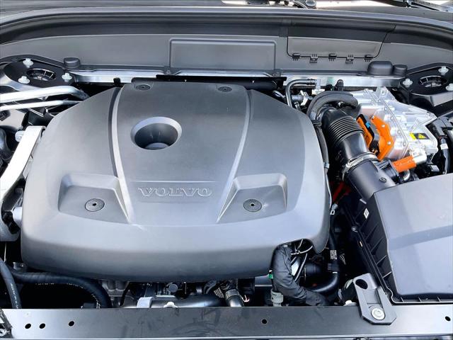 2026 Volvo XC60 Plug-In Hybrid Plus, T8 AWD Electric/Gasoline, Dark
