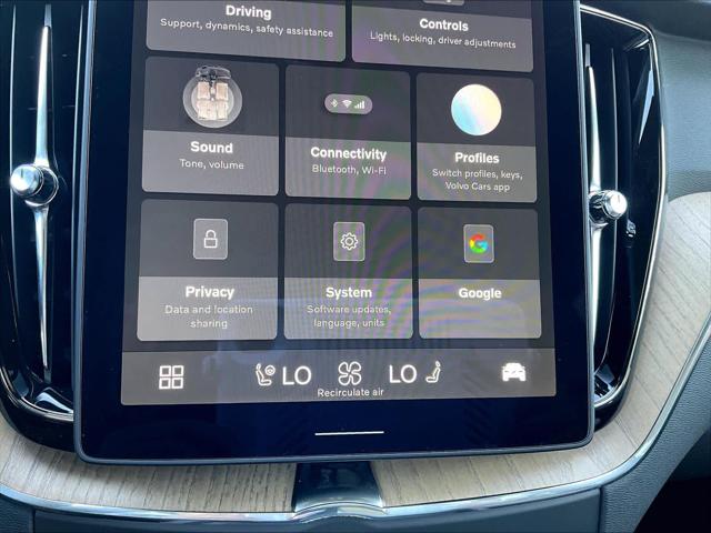 2026 Volvo XC60 Plug-In Hybrid Plus, T8 AWD Electric/Gasoline, Dark