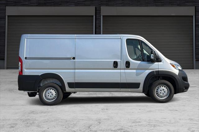 2026 Ram ProMaster Cargo Van Tradesman Low Roof 136 WB w/Pass Seat