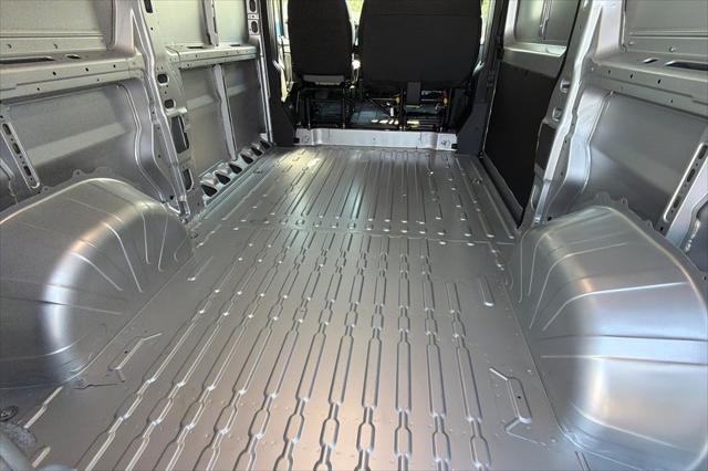 2026 Ram ProMaster Cargo Van Tradesman Low Roof 136 WB w/Pass Seat