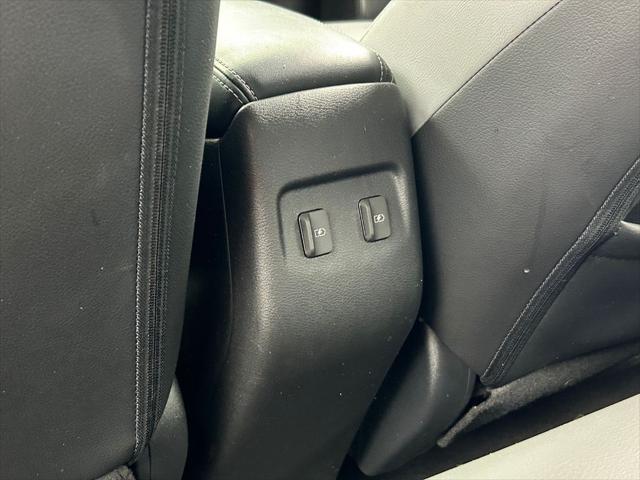 2023 Nissan Kicks SR Xtronic CVT