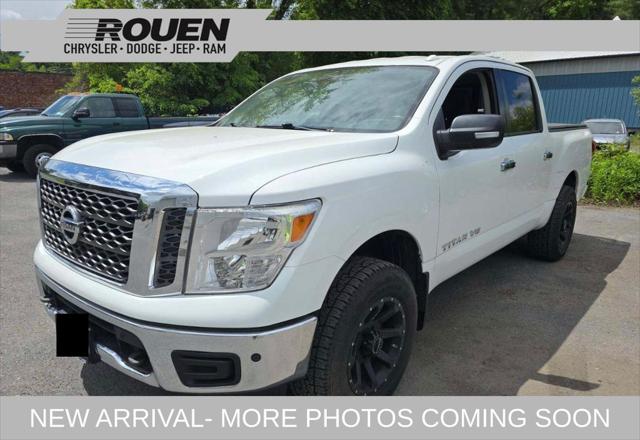 2018 Nissan Titan SV for sale in Woodville, OH