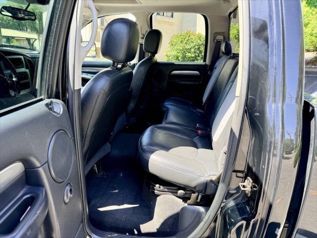 2005 Dodge Ram 3500 SLT/Laramie