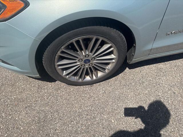 2013 Ford Fusion Hybrid SE