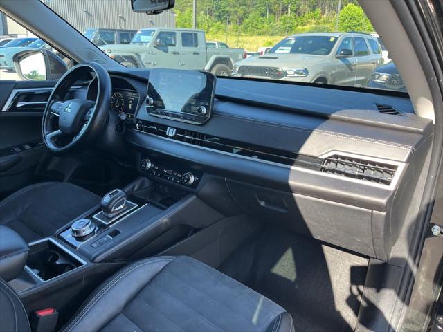 2022 Mitsubishi Outlander SE