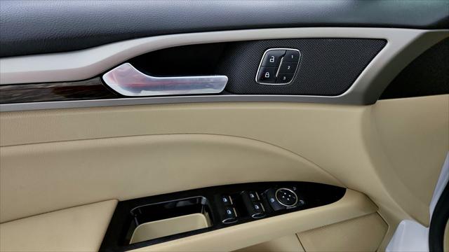 2014 Ford Fusion Hybrid SE