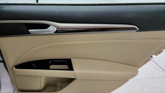2014 Ford Fusion Hybrid SE