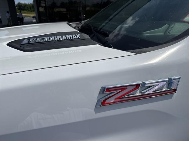 2025 Chevrolet Silverado 2500HD 4WD Crew Cab Standard Bed LT