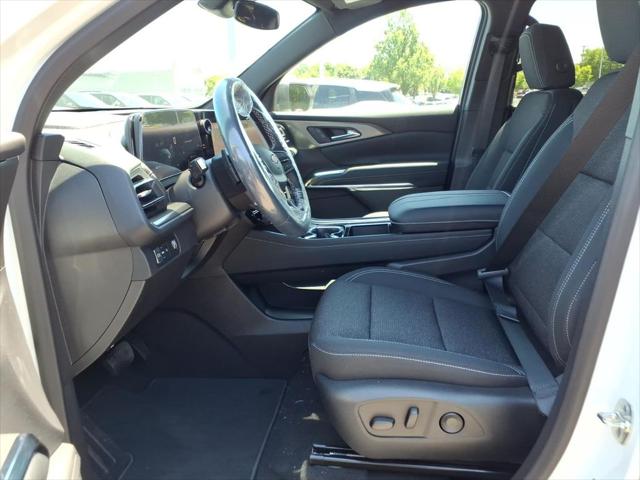 2026 Chevrolet Traverse FWD LT