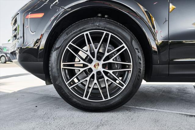 2024 Porsche Cayenne Base