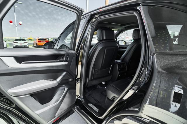 2024 Porsche Cayenne Base