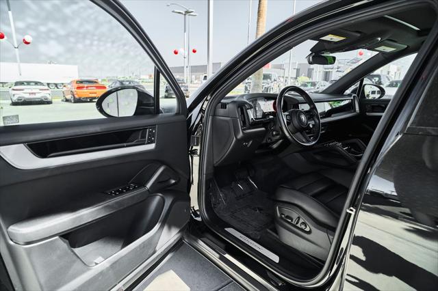 2024 Porsche Cayenne Base