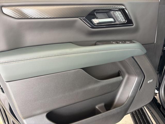 2026 GMC Yukon 4WD AT4