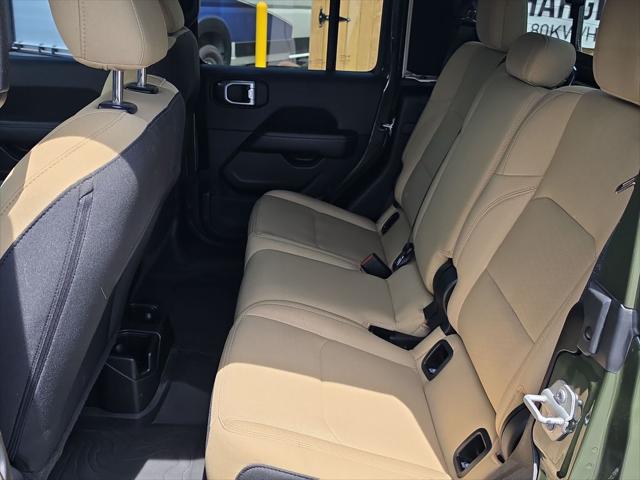 2023 Jeep Gladiator Overland