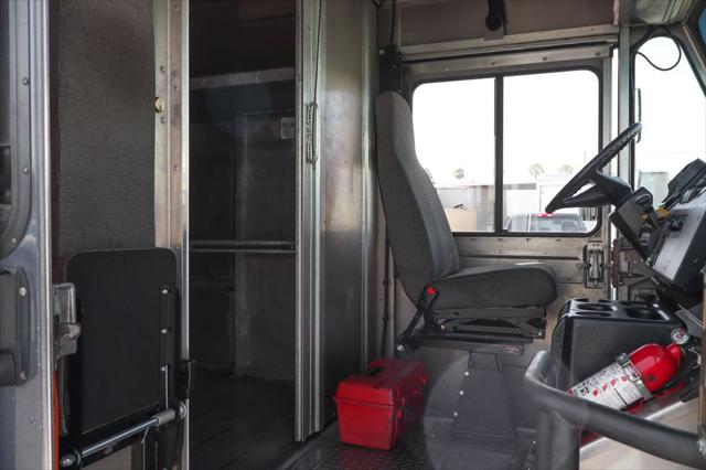 2020 Freightliner MT45G Unknown