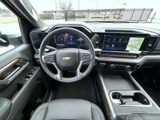 2026 Chevrolet Silverado 3500HD Crew Cab, Long Bed, LT Dual Rear Wheel, RWD