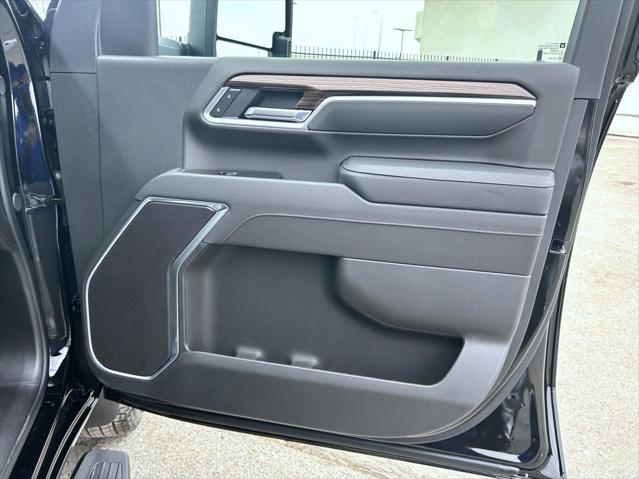 2026 Chevrolet Silverado 3500HD Crew Cab, Long Bed, LT Dual Rear Wheel, RWD