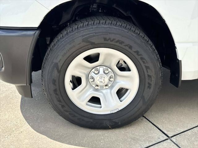 2026 RAM 1500 RAM 1500 TRADESMAN QUAD CAB 4X2 64 BOX