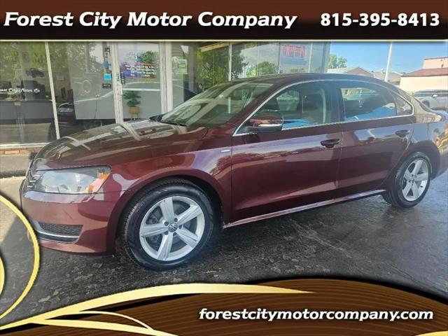 2014 Volkswagen Passat 1.8T Wolfsburg Edition for sale in Rockford, IL