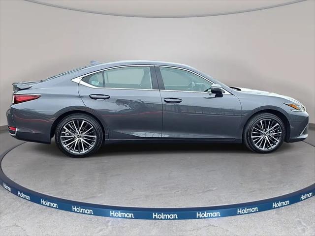 2025 Lexus ES 300h ES 300h