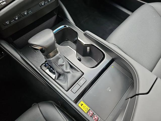 2025 Lexus ES 300h ES 300h