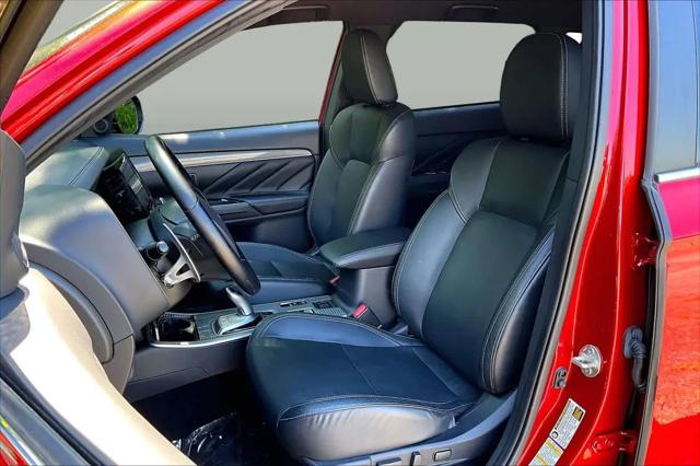 2020 Mitsubishi Outlander PHEV SEL S-AWC