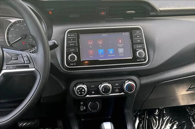 2021 Nissan Kicks S Xtronic CVT