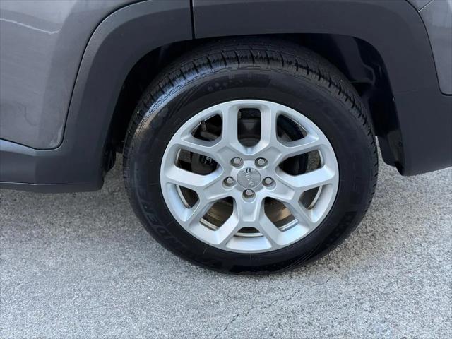 2017 Jeep Renegade Latitude FWD