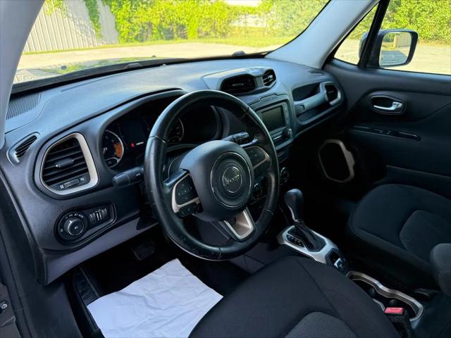 2017 Jeep Renegade Latitude FWD