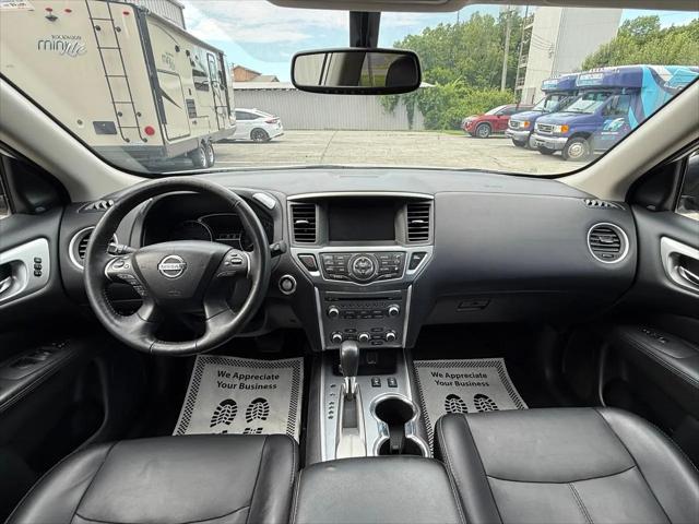 2018 Nissan Pathfinder SL