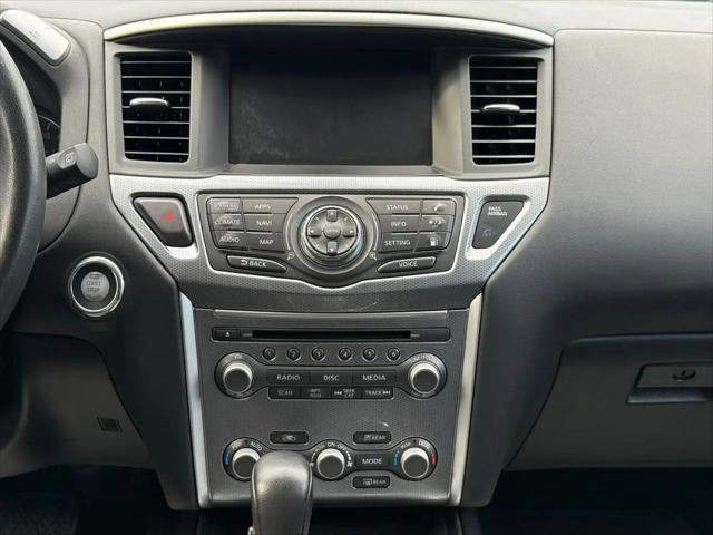 2018 Nissan Pathfinder SL
