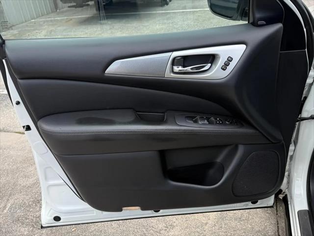2018 Nissan Pathfinder SL