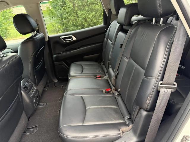 2018 Nissan Pathfinder SL