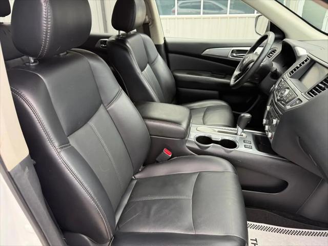 2018 Nissan Pathfinder SL