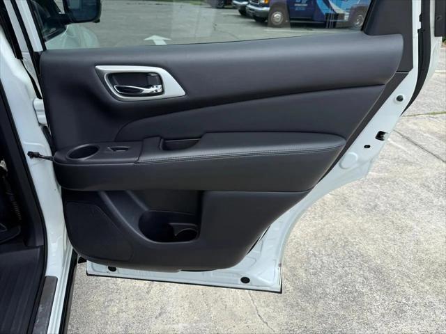 2018 Nissan Pathfinder SL
