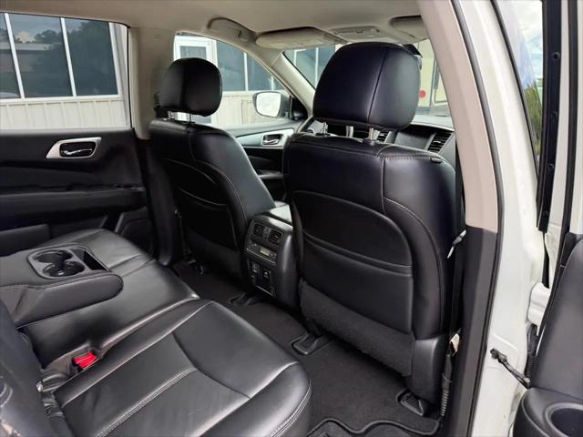 2018 Nissan Pathfinder SL