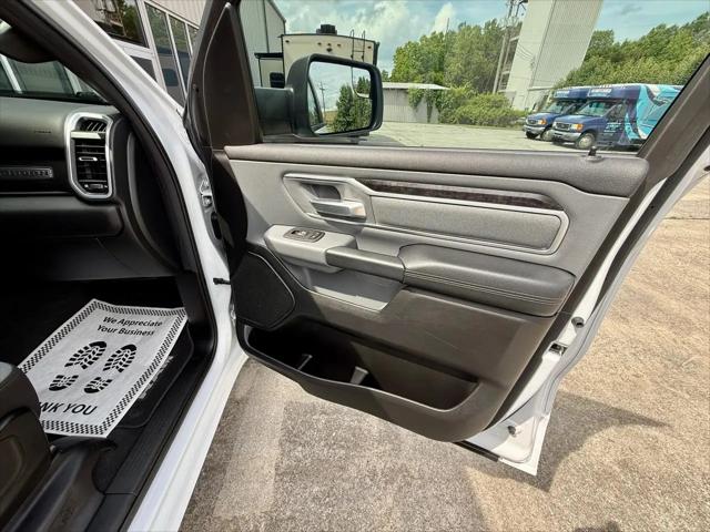 2023 Ram 1500 Big Horn Crew Cab 4x4 5'7" Box