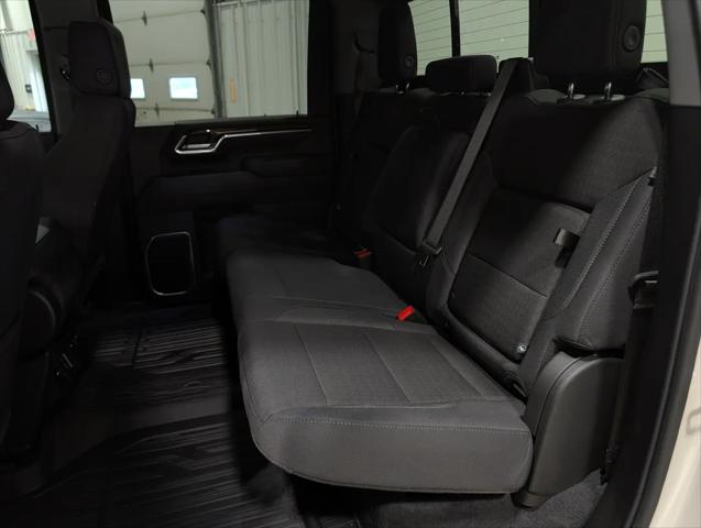 2026 GMC Sierra 3500HD Crew Cab, Long Bed, SLE Dual Rear Wheel, 4WD