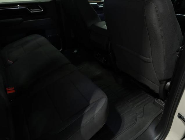 2026 GMC Sierra 3500HD Crew Cab, Long Bed, SLE Dual Rear Wheel, 4WD